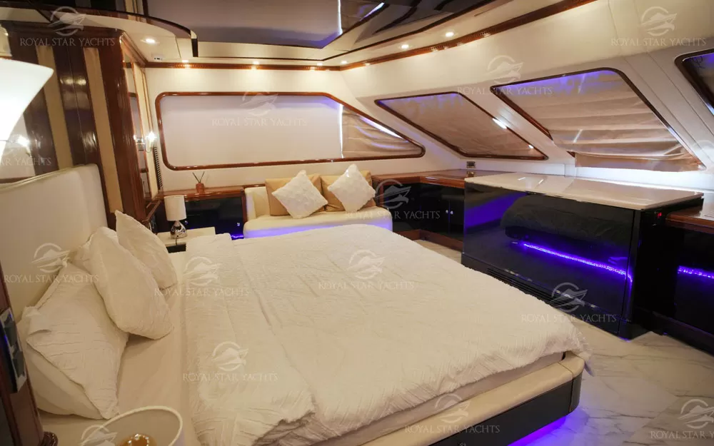 Benetti-110-web-5